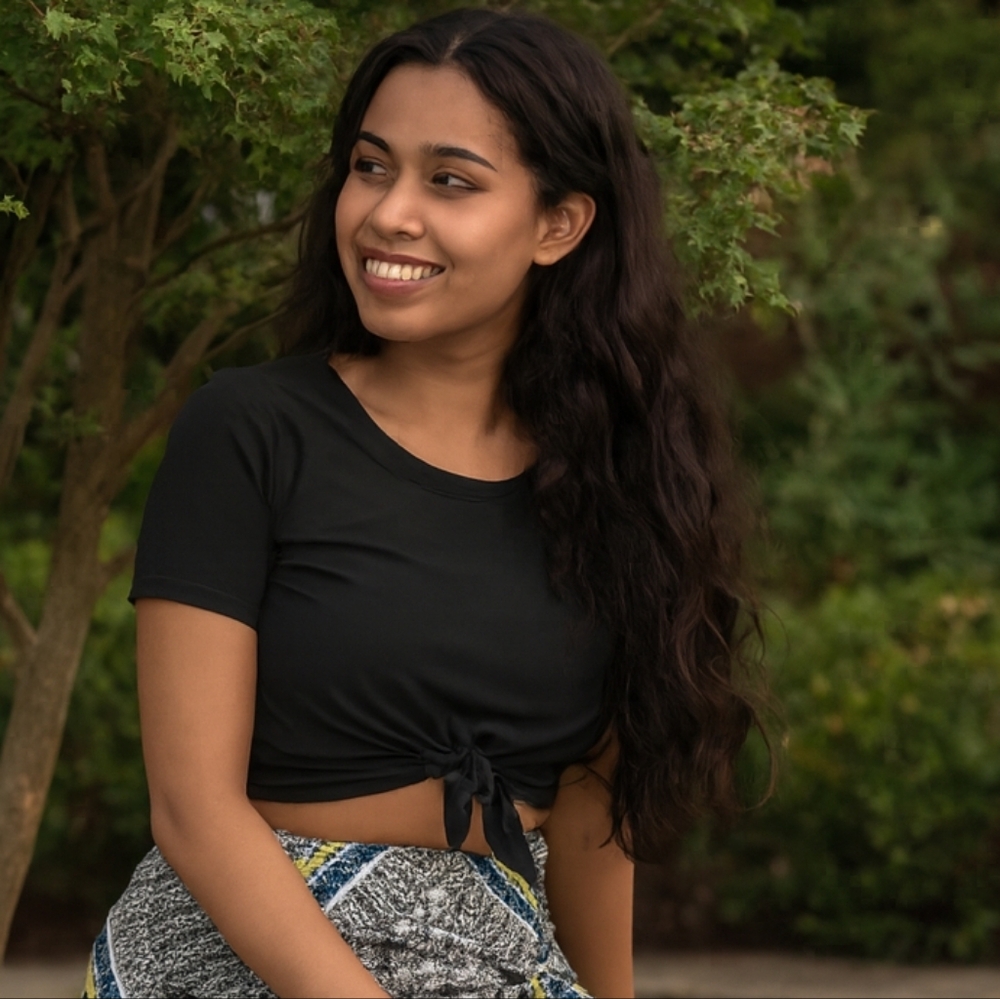 Old Navy Black Tie-Front Crop Top Size L
